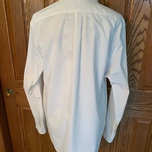 Men’s Gap button down shirt